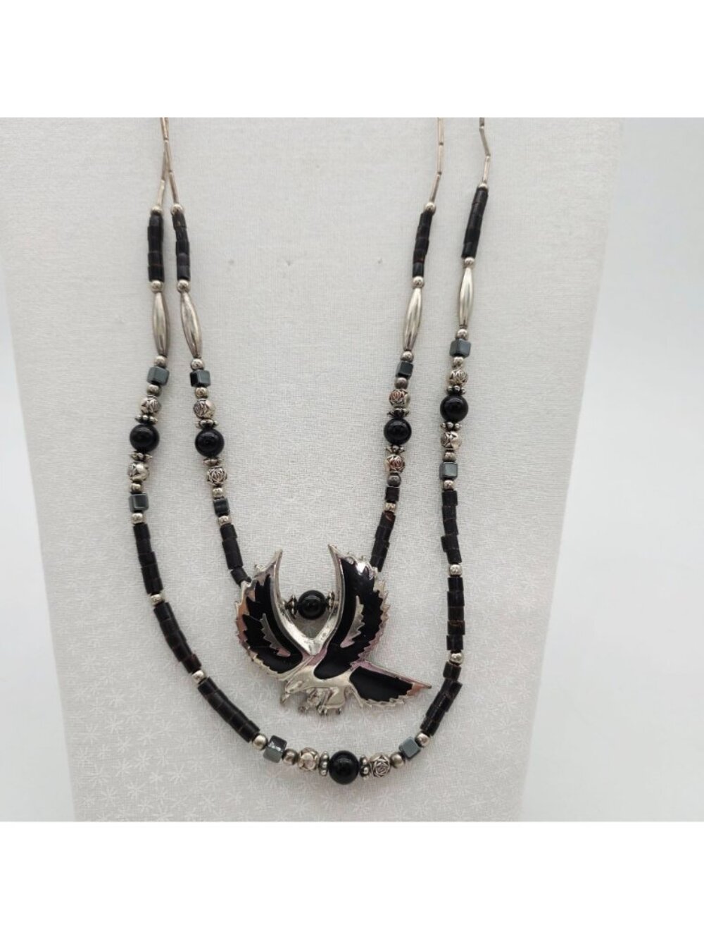 Vintage Black Beaded Necklace With Silver Eagle Pendant 13" Drop - Picture 3 of 8